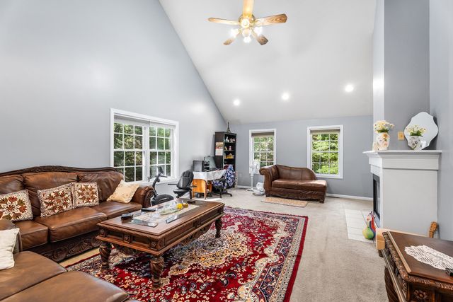 245 Hampstead St, Methuen, MA 01844