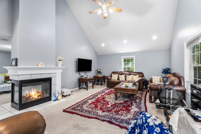 245 Hampstead St, Methuen, MA 01844