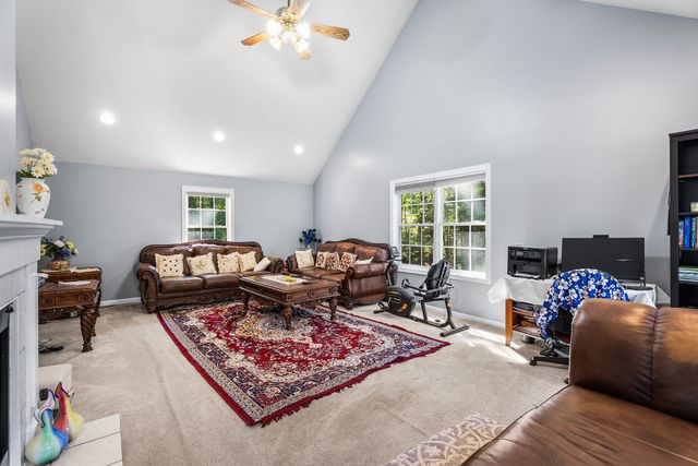 245 Hampstead St, Methuen, MA 01844