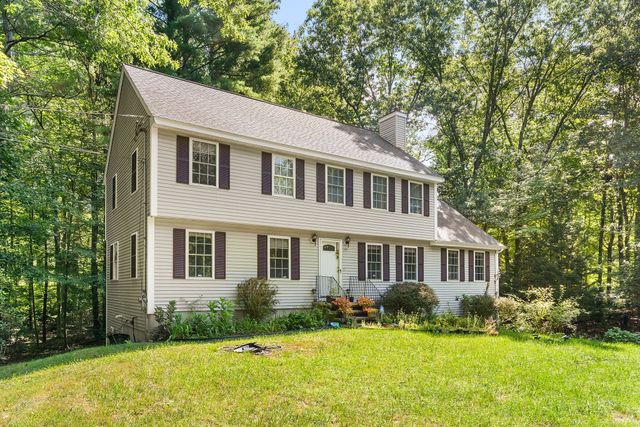245 Hampstead St, Methuen, MA 01844