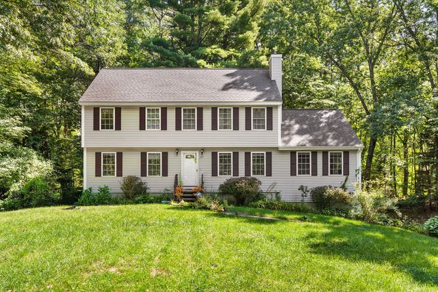 245 Hampstead St, Methuen, MA 01844