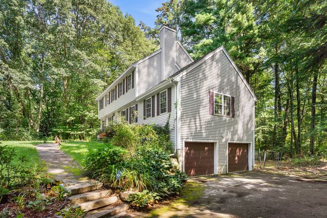 245 Hampstead St, Methuen, MA 01844