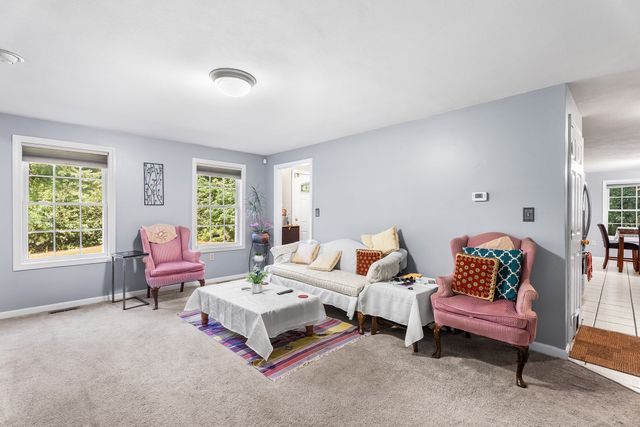 245 Hampstead St, Methuen, MA 01844