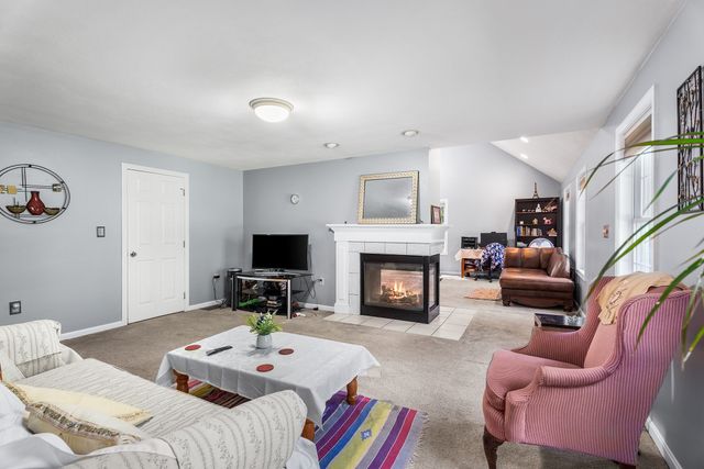 245 Hampstead St, Methuen, MA 01844