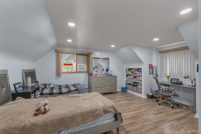 3059 Syracuse Street, Dearborn, MI 48124