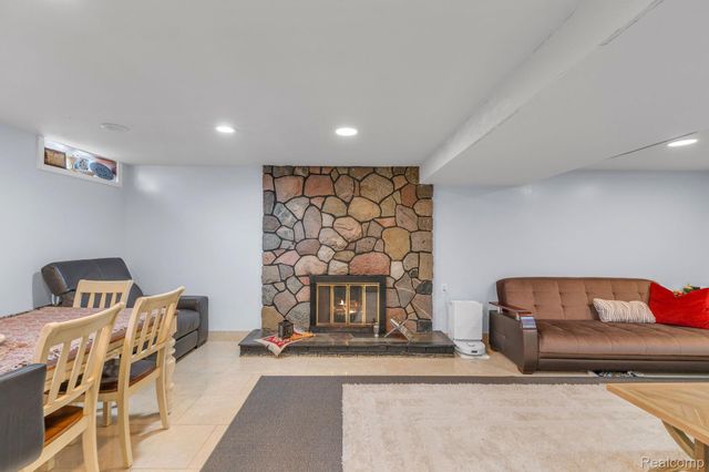 3059 Syracuse Street, Dearborn, MI 48124