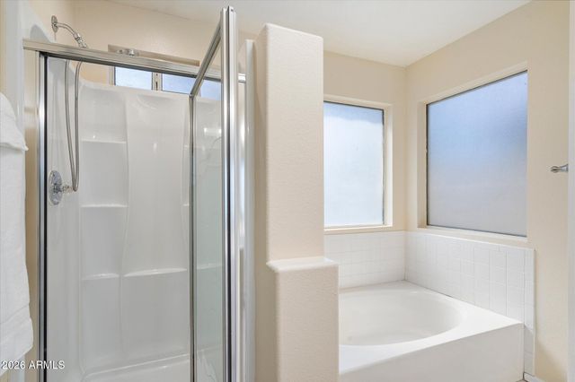 2823 E BLACKHAWK Drive, Phoenix, AZ 85050