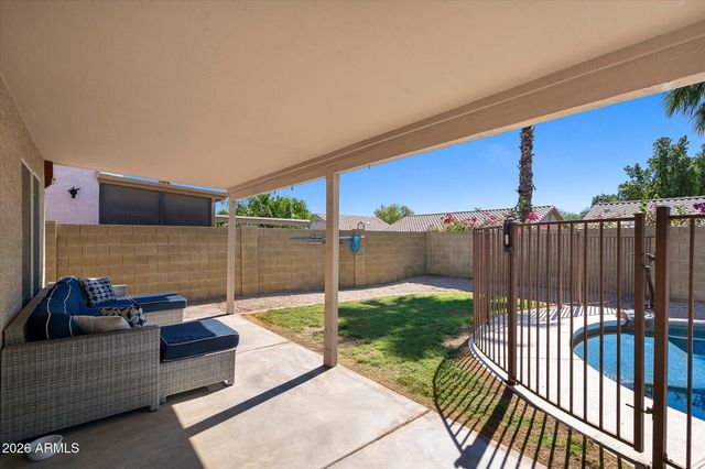 2823 E BLACKHAWK Drive, Phoenix, AZ 85050
