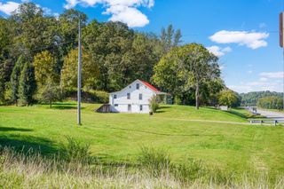 1557 Donelson Parkway, Dover, TN 37058