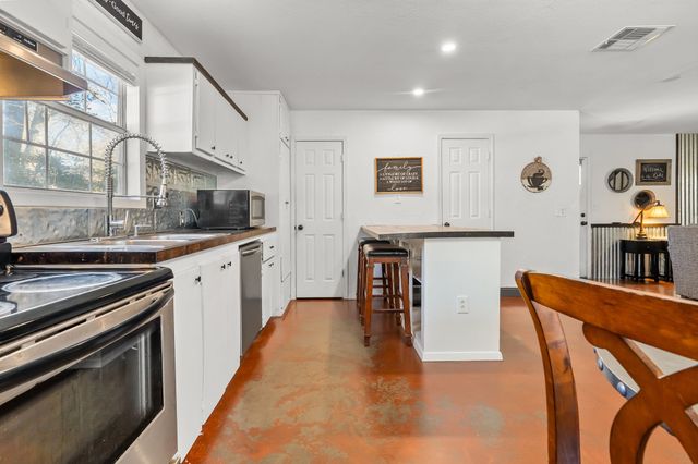 1324 Arrowhead Drive, West Tawakoni, TX 75474