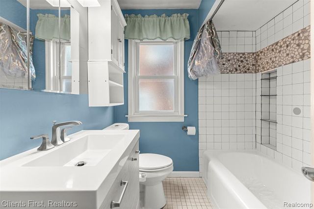 7730 Osage Avenue, Allen Park, MI 48101