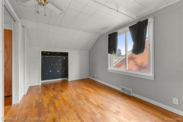 7730 Osage Avenue, Allen Park, MI 48101