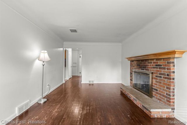 7730 Osage Avenue, Allen Park, MI 48101