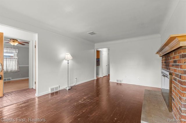 7730 Osage Avenue, Allen Park, MI 48101