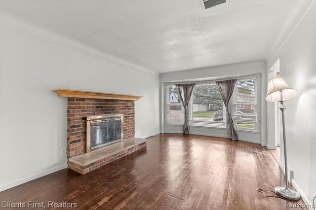 7730 Osage Avenue, Allen Park, MI 48101