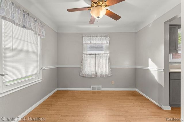 7730 Osage Avenue, Allen Park, MI 48101
