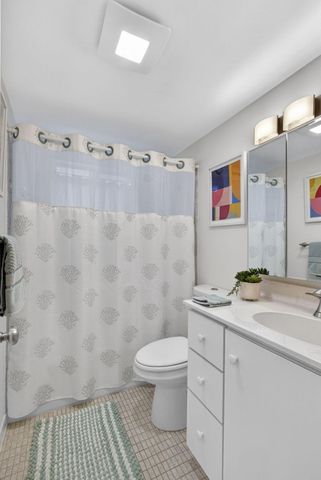 3402 CYNTHIA Lane 201, Lake Worth Beach, FL 33461