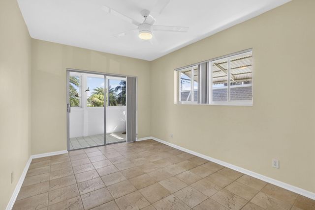 3402 CYNTHIA Lane 201, Lake Worth Beach, FL 33461