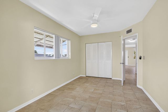 3402 CYNTHIA Lane 201, Lake Worth Beach, FL 33461