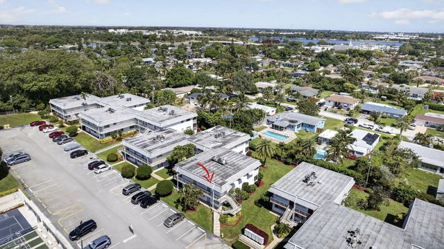 3402 CYNTHIA Lane 201, Lake Worth Beach, FL 33461