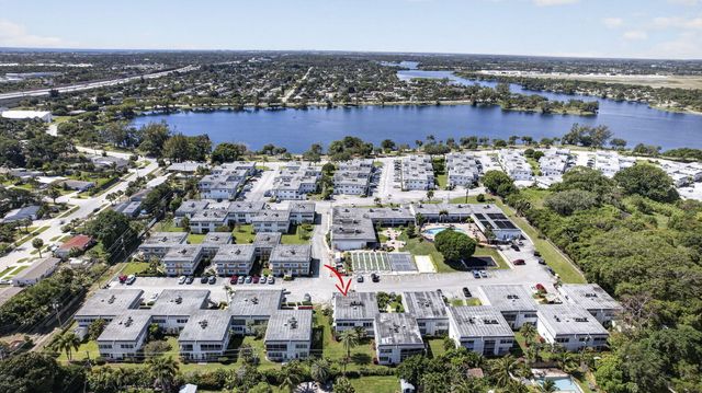3402 CYNTHIA Lane 201, Lake Worth Beach, FL 33461