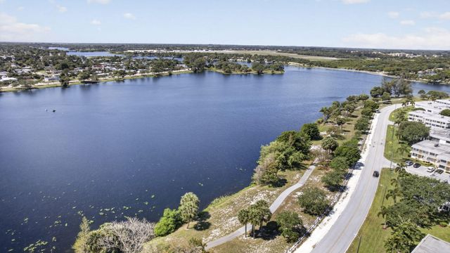 3402 CYNTHIA Lane 201, Lake Worth Beach, FL 33461