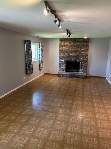 333 Berry Drive, Naperville, IL 60540