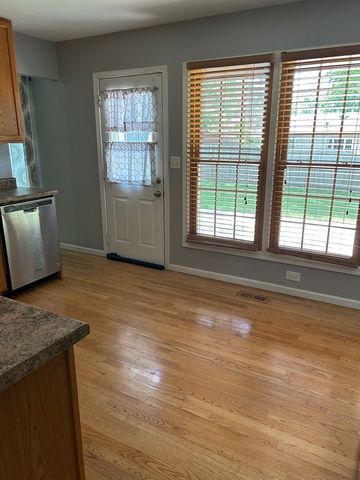 333 Berry Drive, Naperville, IL 60540
