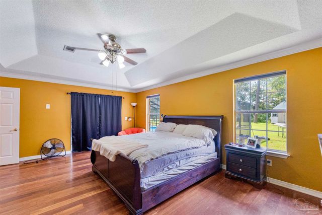 3329 Sunset Bayou Dr, Milton, FL 32583