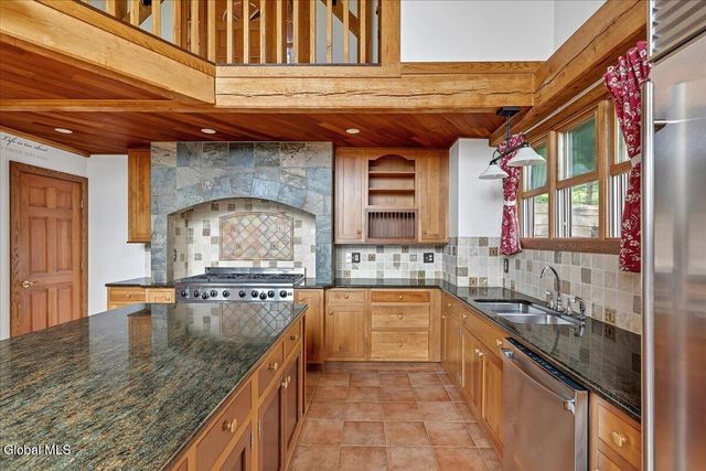 61 Fire Tower Road, Cambridge, NY 12816