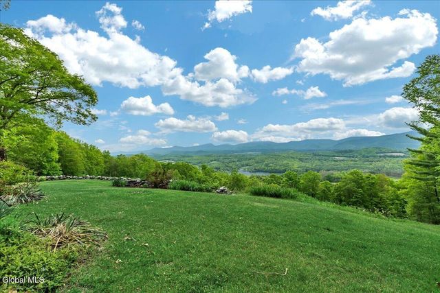 61 Fire Tower Road, Cambridge, NY 12816