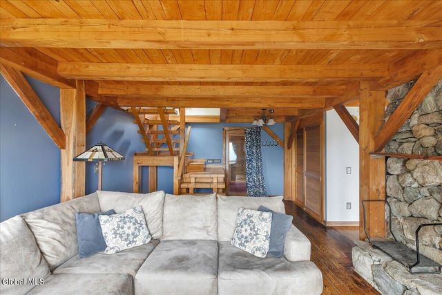 61 Fire Tower Road, Cambridge, NY 12816