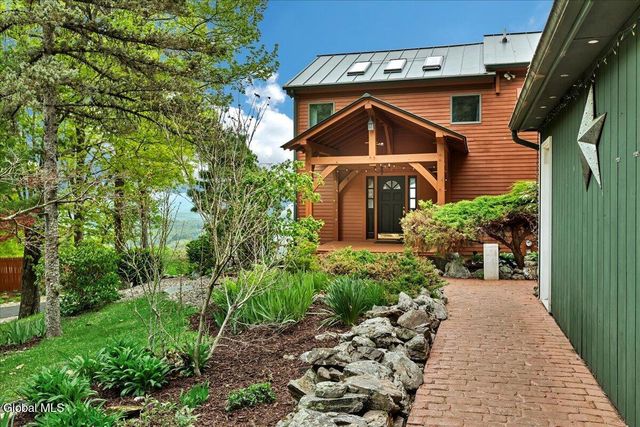 61 Fire Tower Road, Cambridge, NY 12816