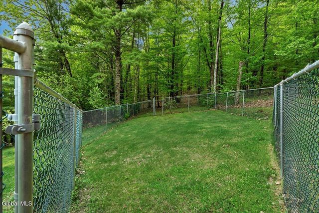 61 Fire Tower Road, Cambridge, NY 12816