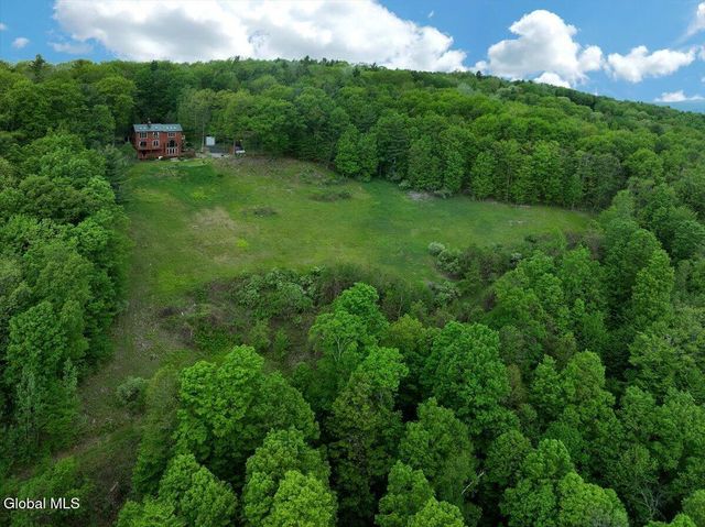 61 Fire Tower Road, Cambridge, NY 12816