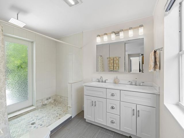 1615 N Lakeside Drive, Lake Worth Beach, FL 33460