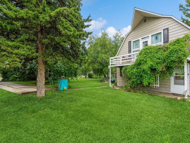 110 E 20th Street N, Newton, IA 50208