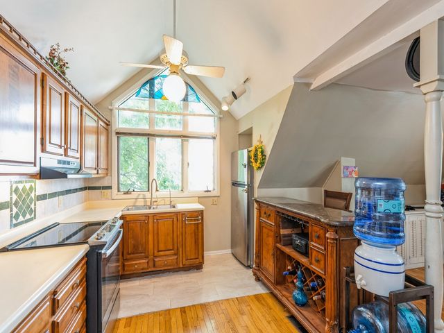 110 E 20th Street N, Newton, IA 50208