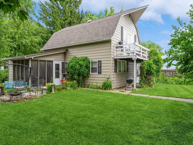 110 E 20th Street N, Newton, IA 50208