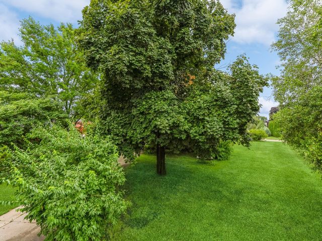 110 E 20th Street N, Newton, IA 50208