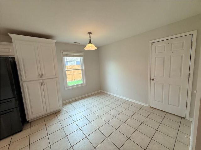 927 Jasara Circle, Baldwin City, KS 66006