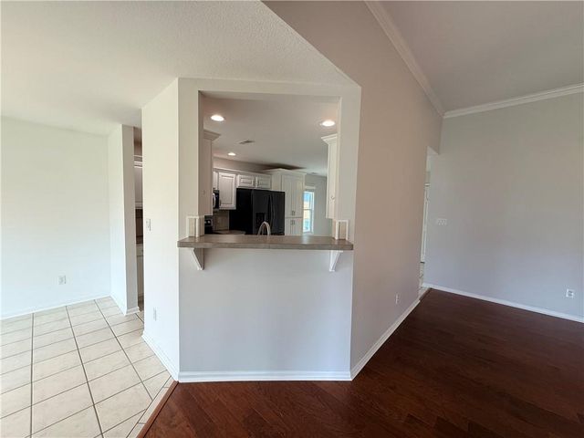 927 Jasara Circle, Baldwin City, KS 66006