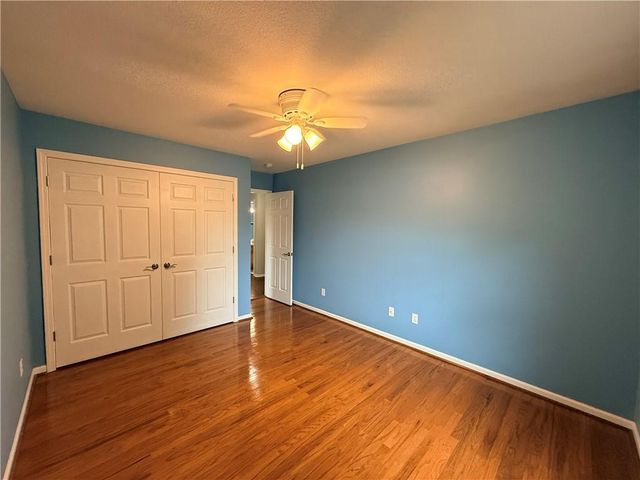 927 Jasara Circle, Baldwin City, KS 66006