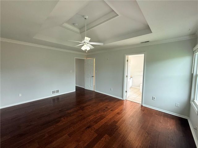 927 Jasara Circle, Baldwin City, KS 66006