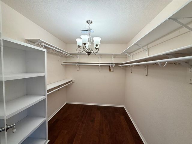 927 Jasara Circle, Baldwin City, KS 66006