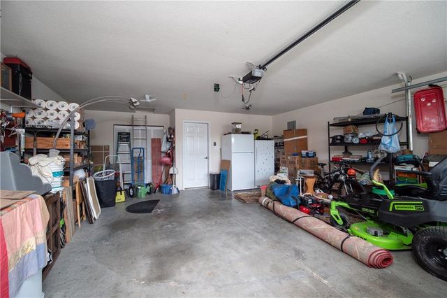 927 Jasara Circle, Baldwin City, KS 66006