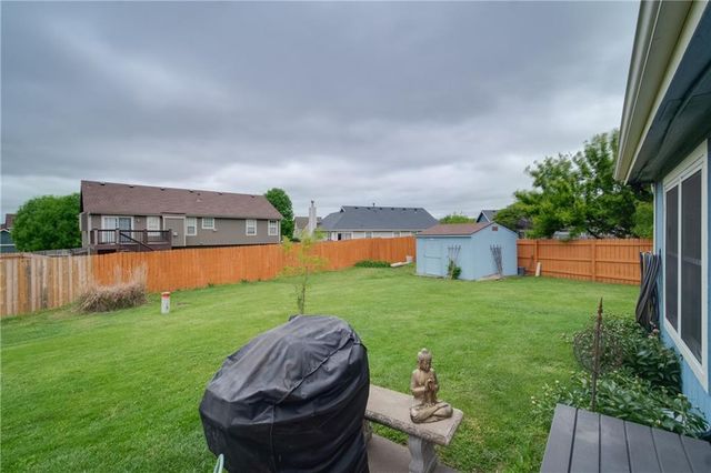927 Jasara Circle, Baldwin City, KS 66006