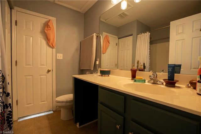 3815 Winborne Lane, Greensboro, NC 27410