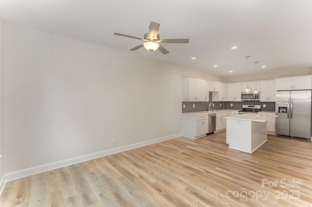 2803 New Pineola Road, Charlotte, NC 28208