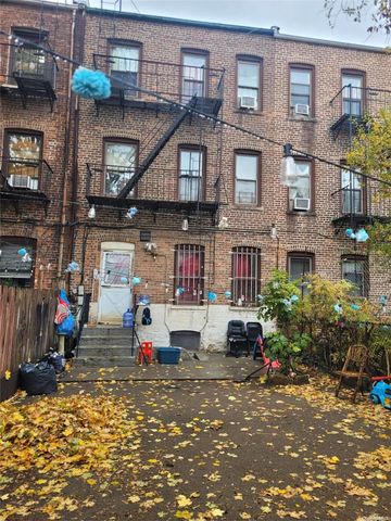 119-14 Hillside Ave, Richmond Hill, NY 11418